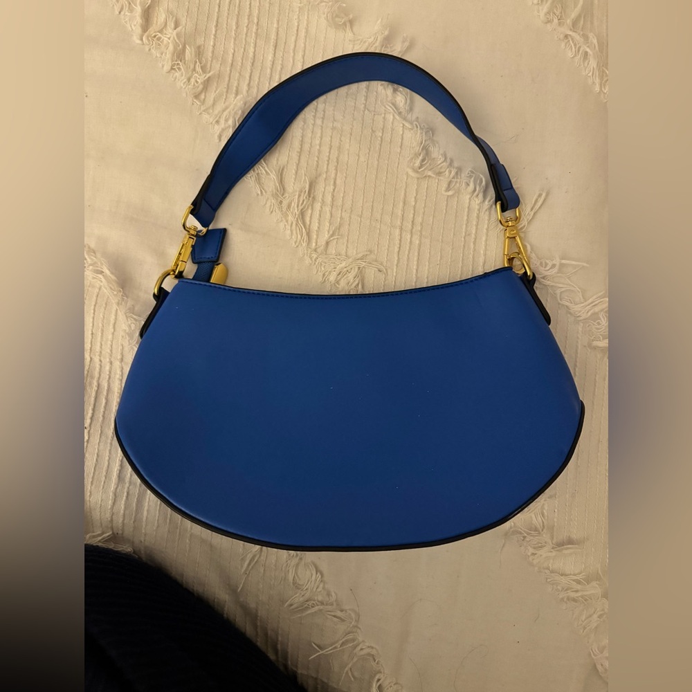 BLUE HANDBAG